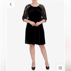 Gabby Skye Black Velvet Dress Lace Sleeves Size 8 Goth Whimsigoth Witchy Fairy